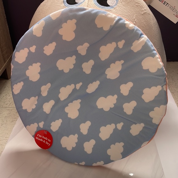 NWT Small Pet Bed (hut) - Picture 9 of 14